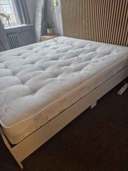 Photo of free Super king size bed with mattress (W2 4qs) #4