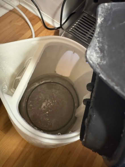 Photo of free Toaster and kettle (Harringay N4) #3