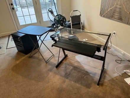 Photo of free computer desk file cabinet table (Ellicott city) #1