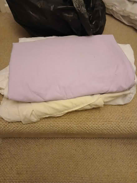 Photo of free Bedsheets and a duvet cover (Hollywood, B47) #1