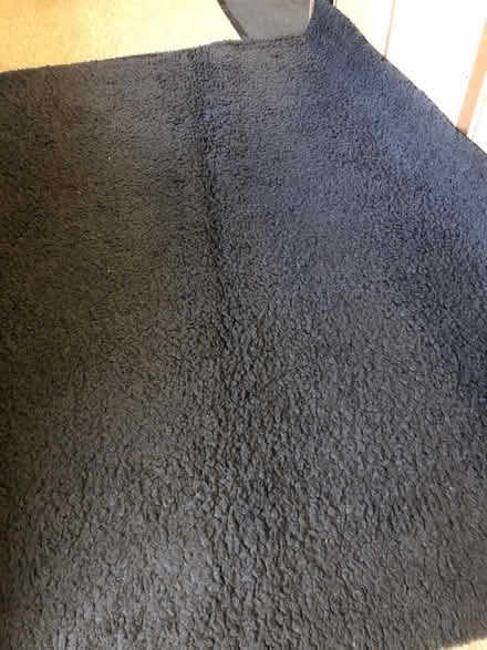 Photo of free Rug (Arddleen) #1