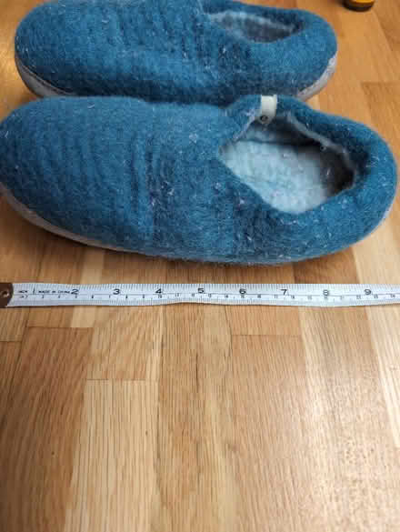 Photo of free Felt slippers (BN43) #4