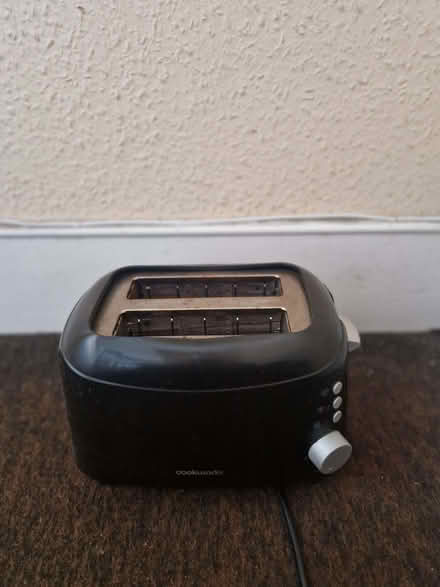 Photo of free Toaster (Newington Green N1) #1