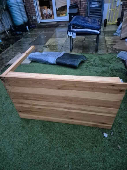 Photo of free Table and 4 chairs (Sandhurst Gu478dx) #1