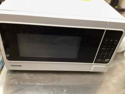 Photo of free Microwave (Shurdington) #1