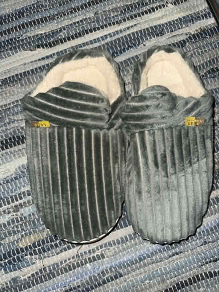 Photo of free Men’s Slippers size 10-11 (BN3) #1