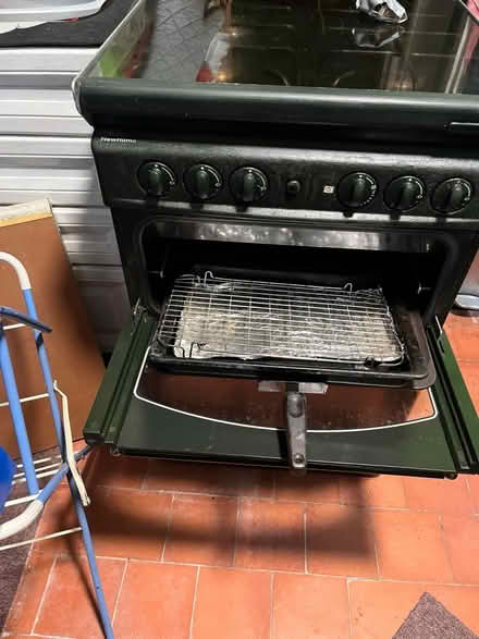 Photo of free Gas cooker (Luton LU2) #3