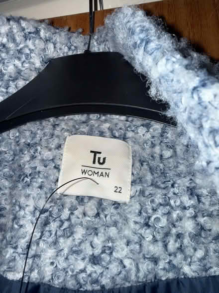 Photo of free Coat blue and white (Green lanes N4) #3