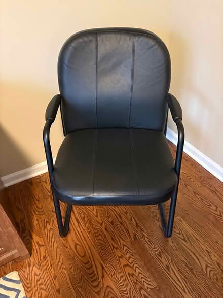 Photo of free Office chair (West Glenview) #2