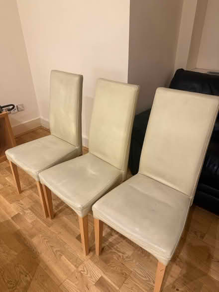 Photo of free Dining chairs (W1u 6bt) #1