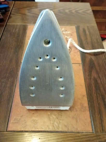 Photo of free Steam iron (Barming ME16) #2