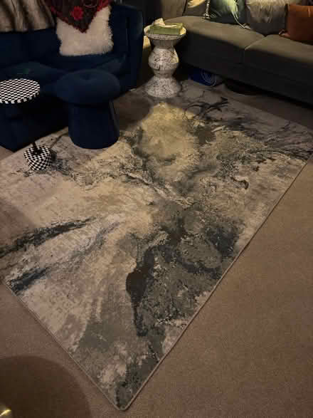 Photo of free rug 240cm x 150cm, no damage (B/S CM23) #1