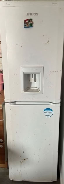 Photo of free Fridge/ microwave (Glasgow G21) #3
