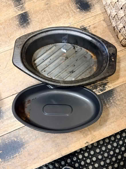 Photo of free Oven roast pan (Huntingdon Valley) #1