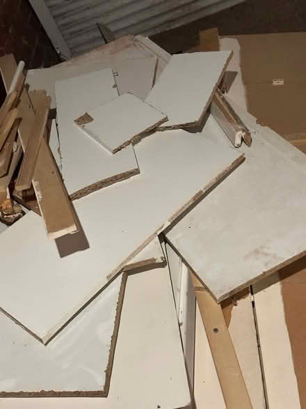 Photo of free Wardrobe Materials & Mirrors (FY4 Blackpool FY4) #3