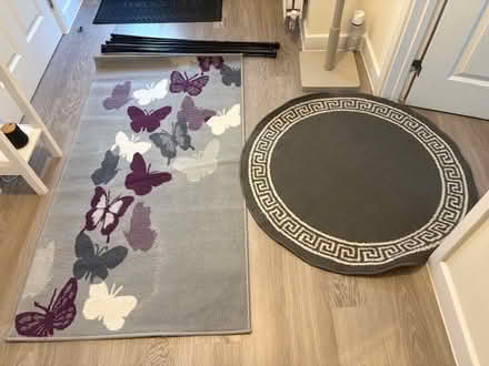 Photo of free x2 mats and curtains rods (Stanford-Le-Hope SS17) #2