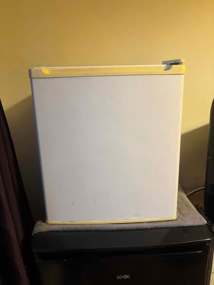 Photo of free Freezer (Emerson Park RM11) #1