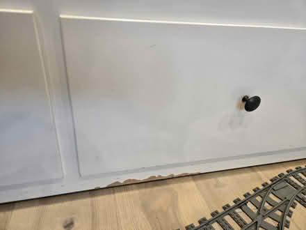 Photo of free White Hemnes IKEA daybed (KT13 Weybridge) #4