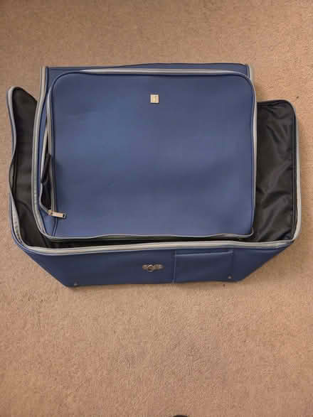 Photo of free Suit-carrier case (Chelmsford CM2) #1