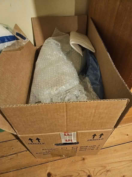 Photo of free Box of tissue paper and bubble wrap (Northgate Village CH2) #1