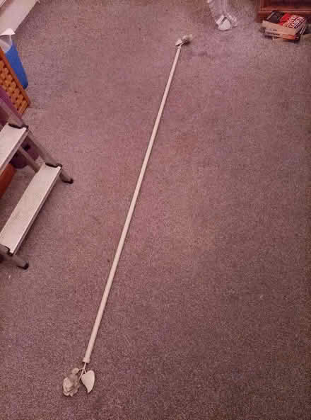 Photo of free Curtain pole (Newport on Tay DD6) #3