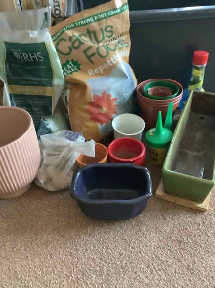Photo of free Assortment of indoor plant accessories (Durrington BN13) #3