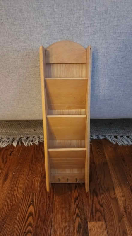 Photo of free Mail and key holder (E12th ave S - 11229) #1