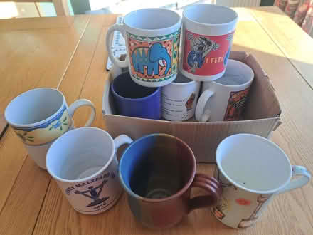 Photo of free Mugs (Priestthorpe BD16) #1