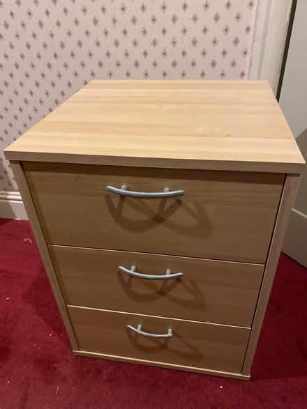 Photo of free Small office or bedside vest of draws (Risinghurst OX3) #1