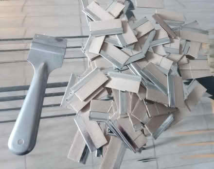 Photo of free several dozen scraper blades (Britannia) #1