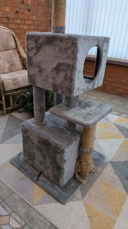 Photo of free Large Cat Tree (Heath Hayes WS12) #1