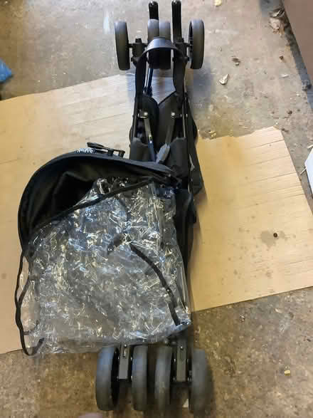 Photo of free Small push chair (Stourport on Severn DY13) #4