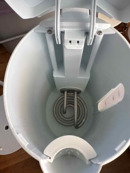 Photo of free electric kettle (Toton NG9) #2