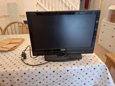 Photo of free 18" television and remote (Dronfield Woodhouse S18) #1
