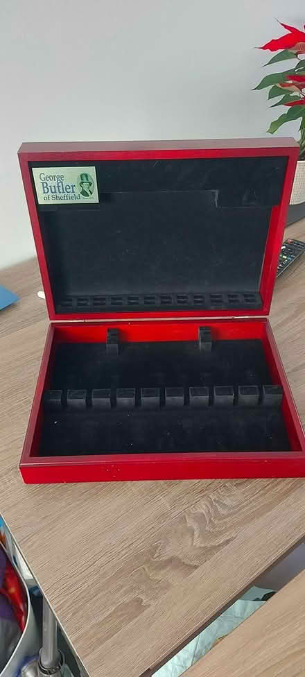 Photo of free Wooden box for 12 piece dinner set (Hollington TN38) #1