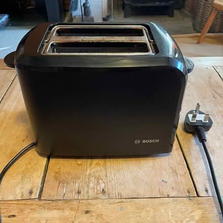 Photo of free Bosch 2-slice electric toaster (Birch Vale SK22) #2