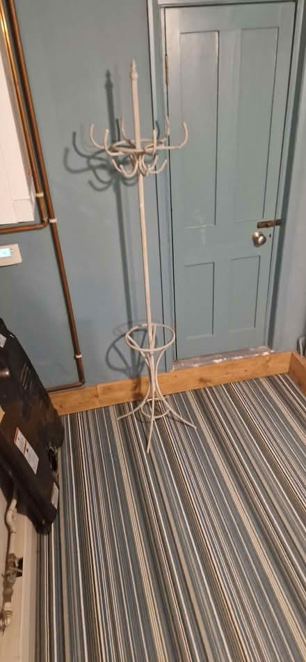 Photo of free Freestanding coat/ hat stand (Denny Bottom TN4) #2