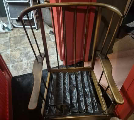 Photo of free Vintage chair (Roehampton SW15) #1