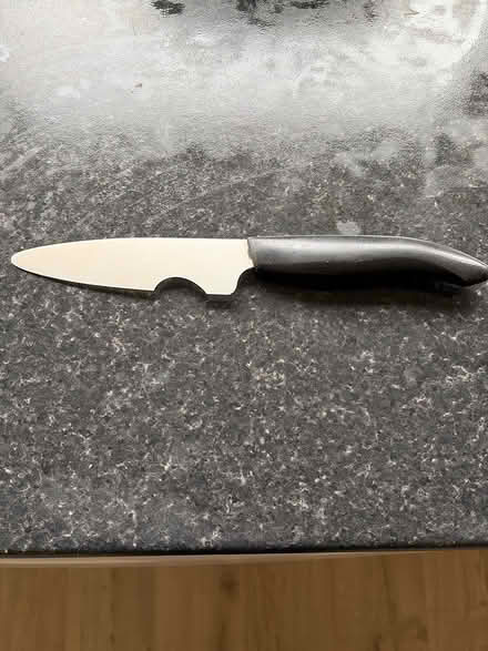 Photo of free Ceramic knife - chipped (big) (SG4 hitchin) #1