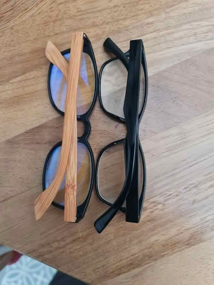 Photo of free Reading glasses, +1.0 & +1.5 (CT2) #2