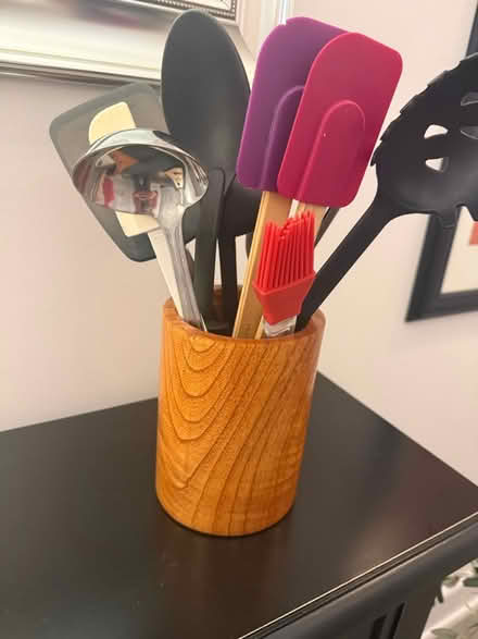 Photo of free Cooking utensils in wooden holder (Del Ray near GW Middle School) #1