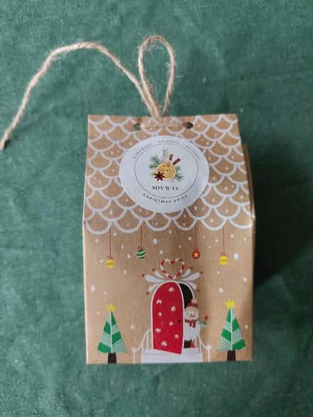 Photo of free Christmas spice soy wax (Benslow SG5) #1