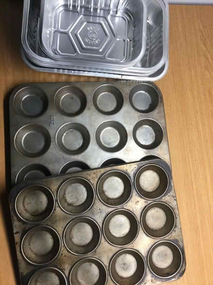 Photo of free 2 cupcake, 2 Muff tins & unused Aluminium containers (Summertown OX2) #1