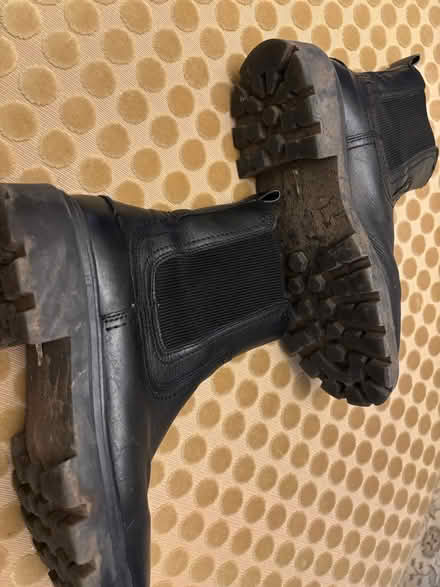 Photo of free Ladies boots size 6.5 (Western Turnville HP22) #4