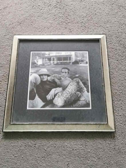 Photo of free Picture frame (Mitcham Eastfields CR4) #1