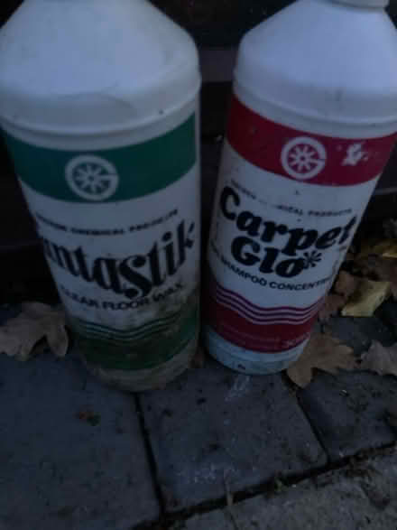 Photo of free Floor wax and carpet shampoo (Chineham RG24) #1