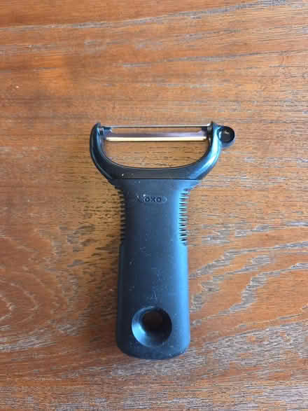 Photo of free transverse vegetable peeler (south San Carlos near Alameda) #1