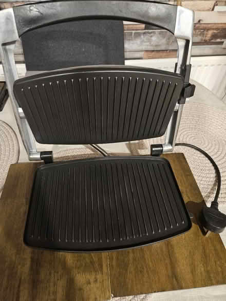Photo of free Electric Grill/Toastie Maker (Heckmondwike) #2