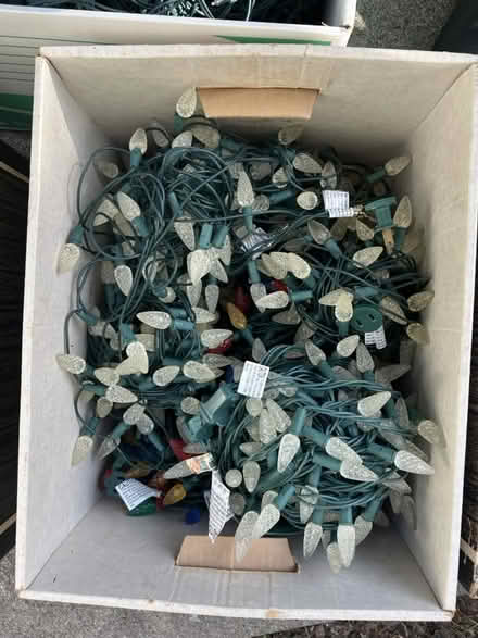 Photo of free 4 boxes Christmas Lights (Midtown Palo Alto) #3