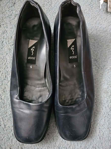 Photo of free Women ecco shoes (Lower Morden SM3) #1
